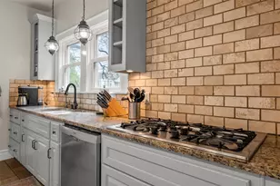 2326 Parrott Ave, Waco, TX 76707 - Photo 15