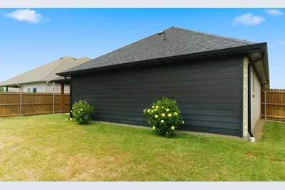 1005 Tippit, Greenville, TX 75402 - Photo 19