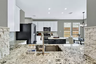 1097 Southampton Drive, Frisco, TX 75036 - Photo 9