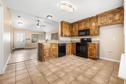 1251 W Hyman Street, Stephenville, TX 76401 - Photo 7