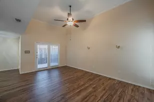 94 Morrow Dr, Bedford, TX 76021 - Photo 13
