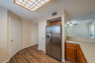 94 Morrow Dr, Bedford, TX 76021 - Photo 5