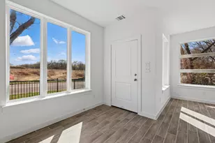 306 Oakbend Dr, Lewisville, TX 75067 - Photo 3