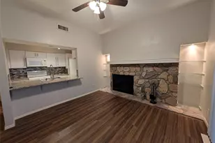 2921 Shelby Ave, Dallas, TX 75219 - Photo 3