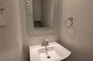 2921 Shelby Ave, Dallas, TX 75219 - Photo 7