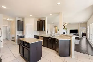 5130 Crawfish Ln, Garland, TX 75043 - Photo 11