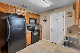 202 Wildcat Dr, Lacy Lakeview, TX 76705 - Photo 11