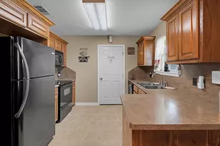 202 Wildcat Dr, Lacy Lakeview, TX 76705 - Photo 9