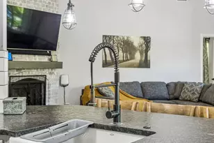 825 Hillside Dr, McKinney, TX 75071 - Photo 11