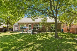 825 Hillside Dr, McKinney, TX 75071 - Photo 5