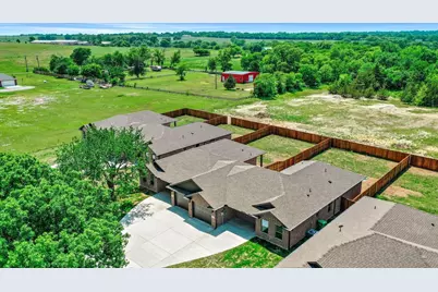 619 N Friendship Road, Sherman, TX 75092 - Photo 3