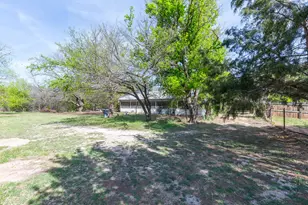 749 Cedar St, Buffalo Gap, TX 79601 - Photo 25