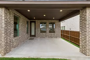 1105 Painted Lady Dr, Crowley, TX 76036 - Photo 23