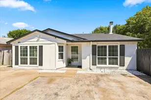 420 Vincent St, Cedar Hill, TX 75104 - Photo 3