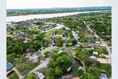500 Gemini Court, Granbury, TX 76049 - Photo 3