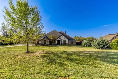 104 Lyndsey Court, Boyd, TX 76023 - Photo 1