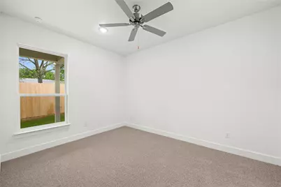 1102 College Avenue, Troy, TX 76579 - Photo 11