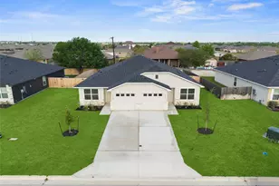 1102 College Ave, Troy, TX 76579 - Photo 3
