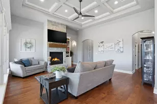 108 Spieth Ct, Granbury, TX 76048 - Photo 11