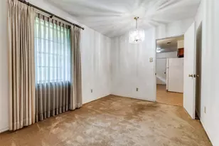 9935 Knoll Krest Dr, Dallas, TX 75238 - Photo 7