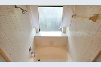 6301 Fairlane Drive, Arlington, TX 76001 - Photo 5