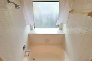 6301 Fairlane Dr, Arlington, TX 76001 - Photo 5