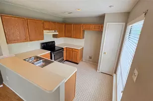 6301 Fairlane Dr, Arlington, TX 76001 - Photo 7