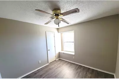 6301 Fairlane Drive, Arlington, TX 76001 - Photo 11