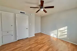 1005 W Hickory St, Denton, TX 76201 - Photo 5