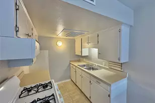 1005 W Hickory St, Denton, TX 76201 - Photo 3