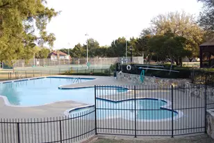 708 Carriage Way, Duncanville, TX 75137 - Photo 31