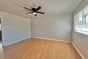 1112 Eagle Dr, Denton, TX 76201 - Photo 5