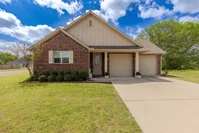 201 Cypress Point Court, Bonham, TX 75418 - Photo 1