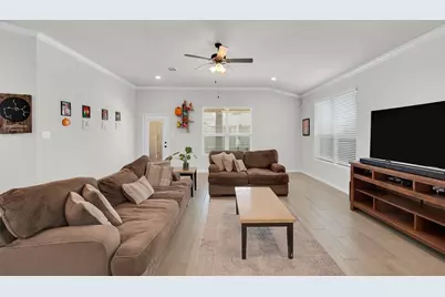 404 Calder Street, Waco, TX 76712 - Photo 5