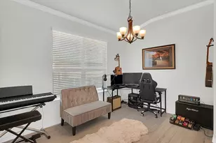 404 Calder St, Waco, TX 76712 - Photo 9