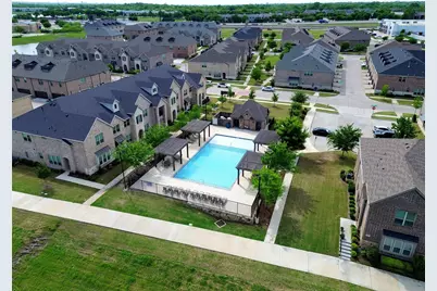 695 Vista Del Lago Drive, Lewisville, TX 75067 - Photo 3