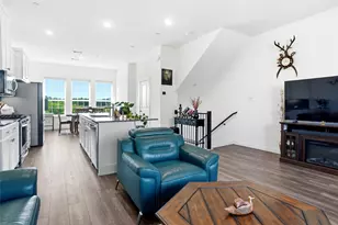 695 Vista Del Lago Dr, Lewisville, TX 75067 - Photo 25