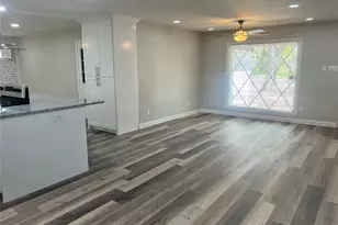 1508 Grantland Cir, Fort Worth, TX 76112 - Photo 3