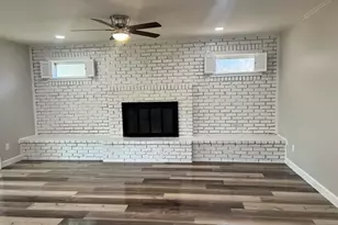 1508 Grantland Cir, Fort Worth, TX 76112 - Photo 13