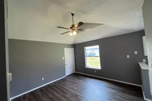 5336 Flamingo Rd, Fort Worth, TX 76119 - Photo 11