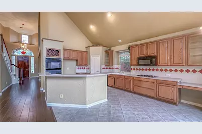 8104 Clayton Drive, Plano, TX 75025 - Photo 13