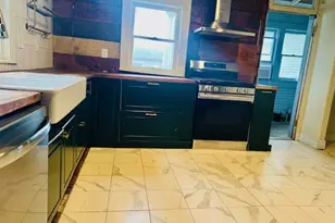 627 W Chestnut St, Denison, TX 75020 - Photo 9