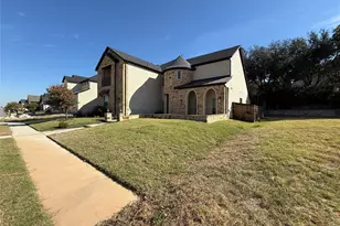 8512 Fresh Mdws Rd, North Richland Hills, TX 76182 - Photo 3