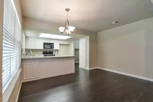 1808 Overbrook Dr, Arlington, TX 76014 - Photo 9