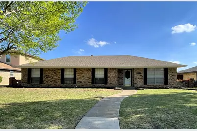 804 Lake Highlands Drive, Allen, TX 75002 - Photo 1