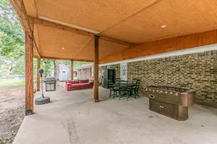 904 Sherman St, Tioga, TX 76271 - Photo 11
