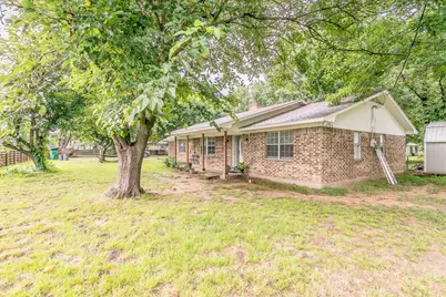 904 Sherman St, Tioga, TX 76271 - Photo 1