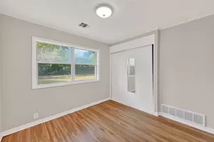 2116 Marilyn Ln, Arlington, TX 76010 - Photo 17