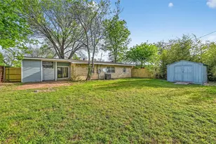 2116 Marilyn Ln, Arlington, TX 76010 - Photo 19