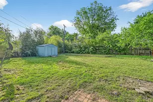 2116 Marilyn Ln, Arlington, TX 76010 - Photo 19